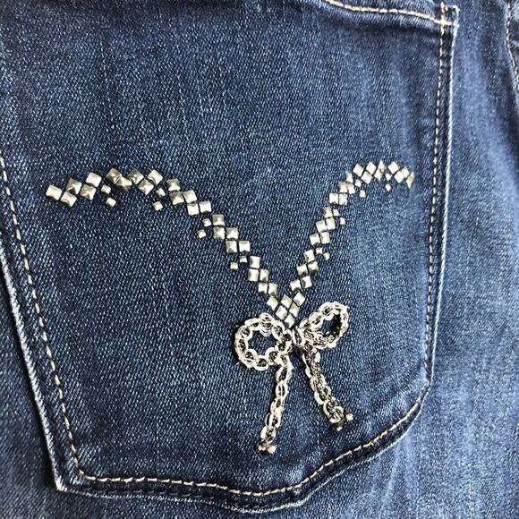 Levi’s Perfectly Slimming High Rise 512 Studded 12 - Picture 16 of 16